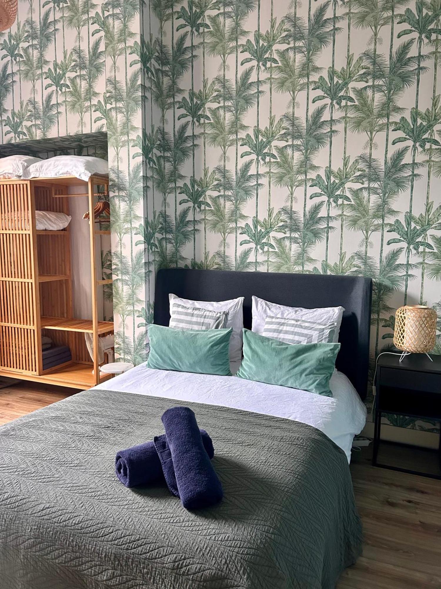 Centre With Roof Terrace And Parking With Additional Costs *